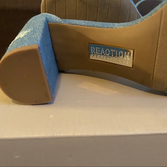Kenneth Cole Reaction Blue Denim Block Heels - Picture 11 of 15